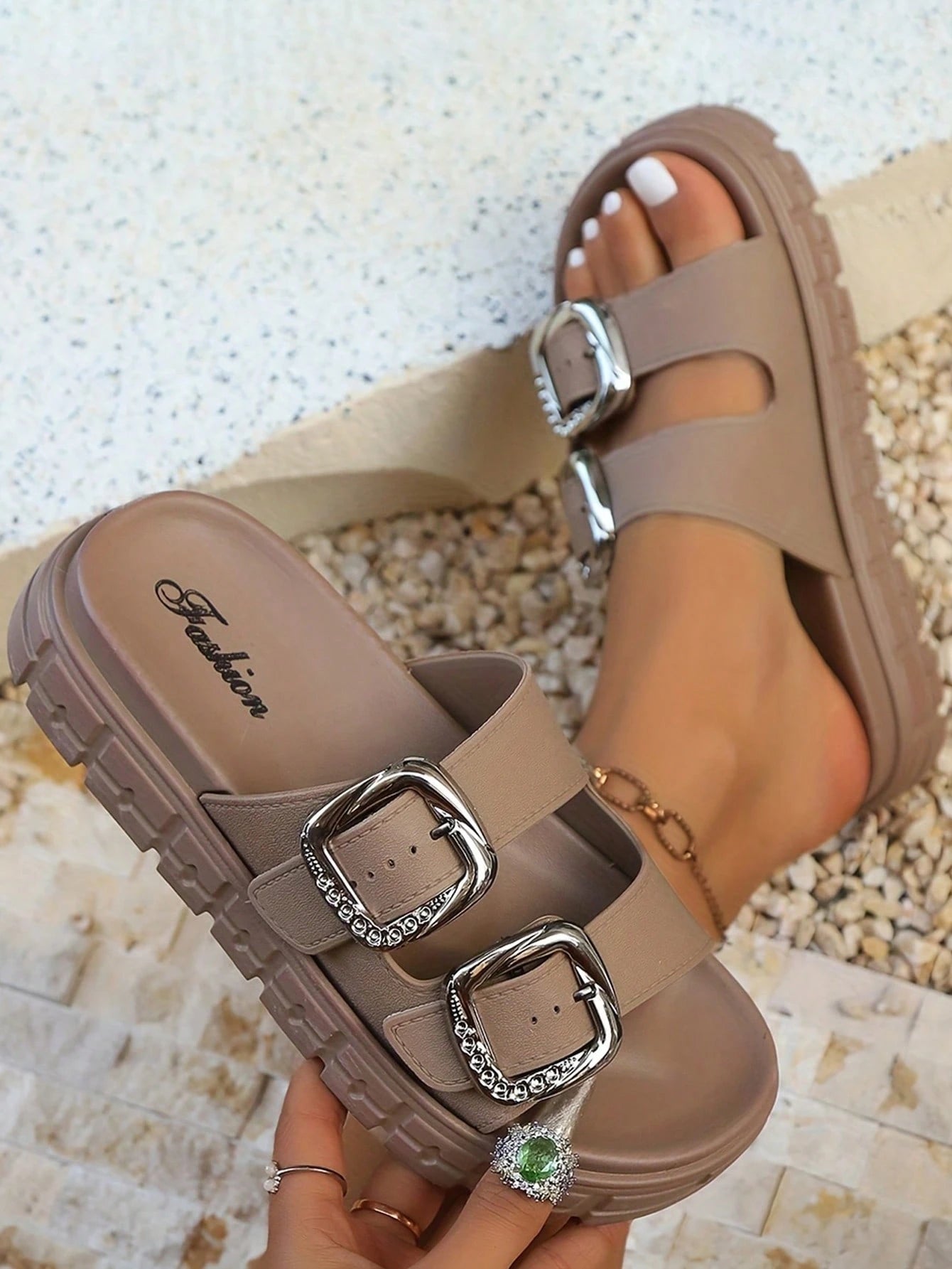 sandale